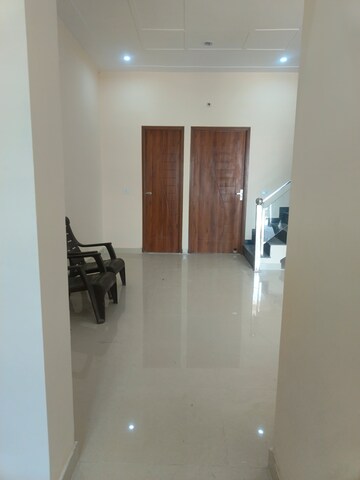 1 BHK Apartment For Rent in Siddharth Estate, Vasant Vihar