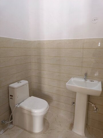Bathroom in 1 BHK Apartment at Siddharth Estate, Vasant Vihar – for Rent