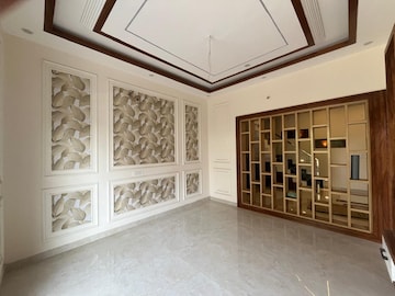 Room in 4 BHK Independent House at Sector 123 – for Sale