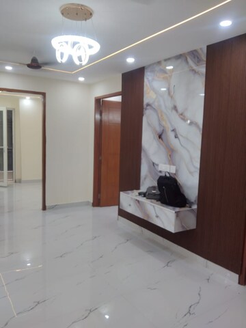 Room in 3 BHK Builder Floor at Saket – for Rent