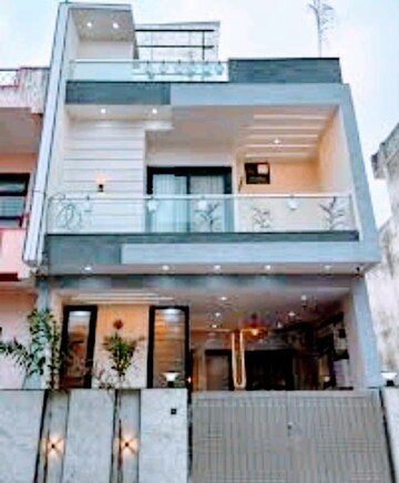 3 BHK Villa For Sale in Harohalli