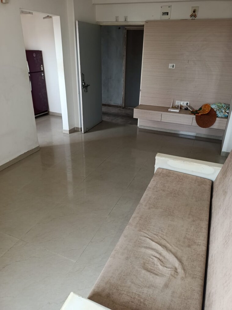Bathroom, applewood-satyesh-residency 1 Bedroom 513 Sq.Ft. Apartment In Shela Ahmedabad 9571537