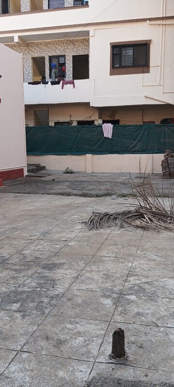 Parking in 1.5 BHK Independent House at Dhanori – for Rent