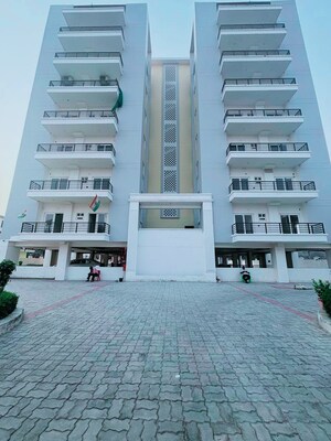 2 BHK Apartment – Exterior View View at Nirman KL Heights, Jankipuram - for Sale