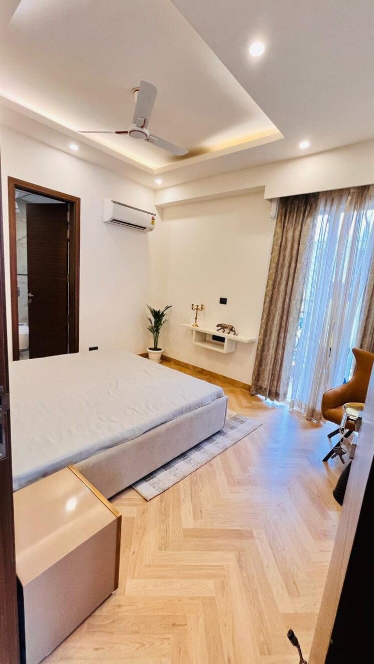 Living Room, bptp-green-oaks 3 Bedroom 180 Sq.Ft. Builder Floor In Sector 70a Gurgaon 9571586