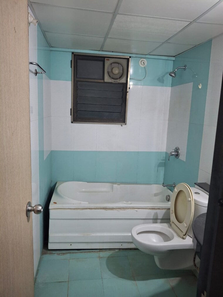 Bathroom, paranjape-blue-ridge 2 Bedroom 1335 Sq.Ft. Apartment In Hinjewadi Pune 9571580