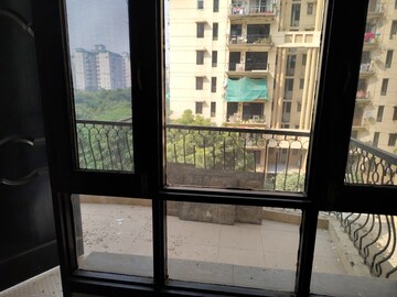 Room in 3 BHK Apartment at Purvanchal Silver City, Sector 93 – for Sale