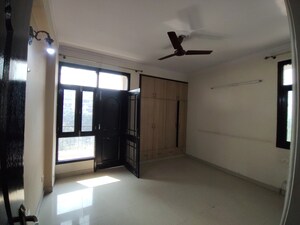 Room in 3 BHK Apartment at Purvanchal Silver City, Sector 93 – for Sale