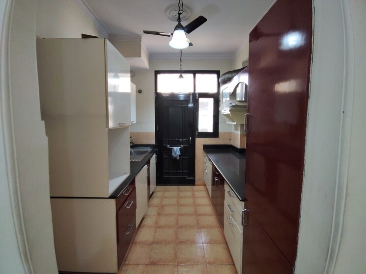 Kitchen, purvanchal-silver-city 3 Bedroom 1765 Sq.Ft. Apartment In Sector 93 Noida 9571601