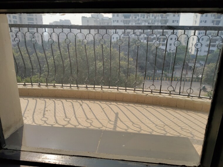 Balcony, purvanchal-silver-city 3 Bedroom 1765 Sq.Ft. Apartment In Sector 93 Noida 9571601