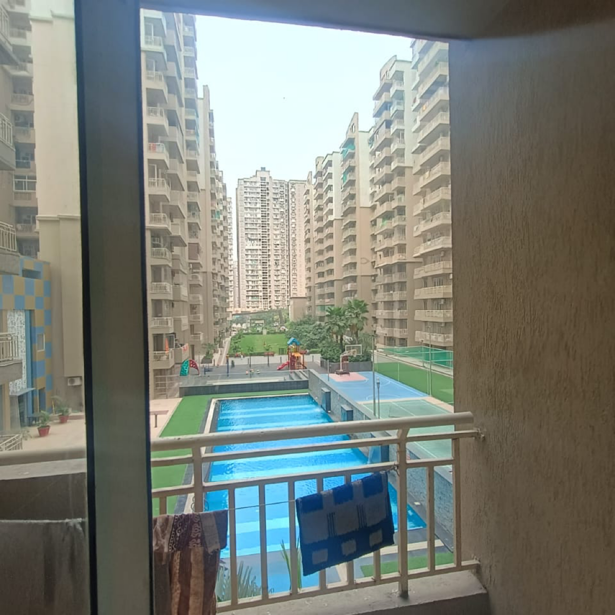 2.5 BHK + Study Room 1317 Sq.Ft. Apartment in H R Buildcon Elite Homz