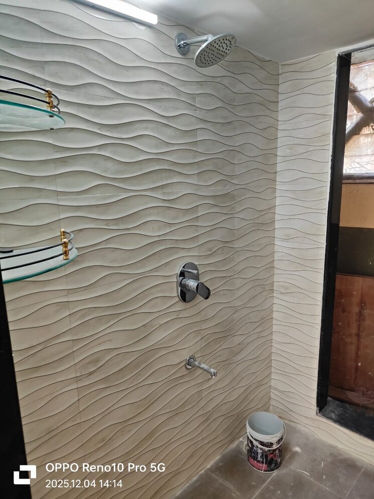 Bathroom, hiranandani-gardens-canna 1 Bedroom 420 Sq.Ft. Apartment In Powai Mumbai 9571636