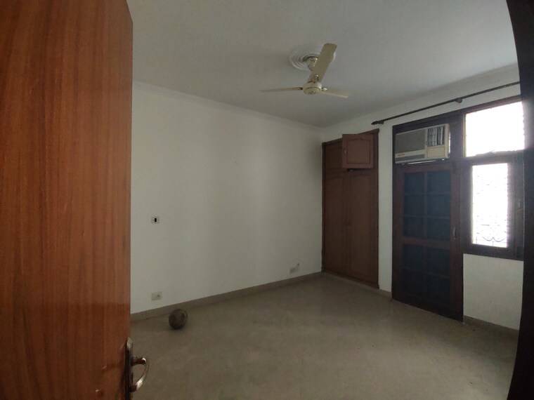 Room, parsvnath-prestige 3 Bedroom 1455 Sq.Ft. Apartment In Sector 93a Noida 9571637