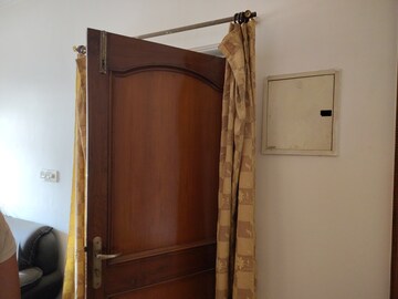 Furnished Amenities in 3 BHK Apartment at Parsvnath Prestige, Sector 93a – for Sale