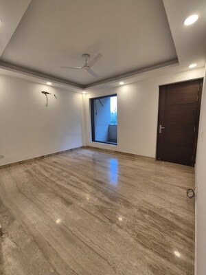 Room in 3 BHK Builder Floor at Ansal Sushant Residency, Sushant Lok Iii – for Rent