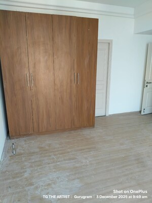 Room in 2 BHK Apartment at AIPL The Peaceful Homes, Sector 70a – for Rent