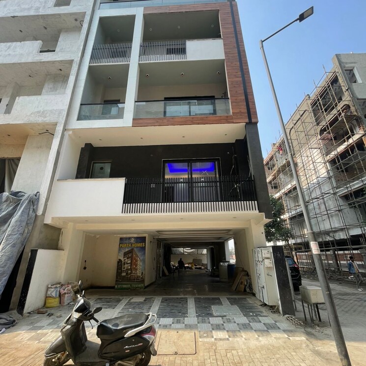 Exterior View, bptp-district-phase-2 3 Bedroom 1350 Sq.Ft. Apartment In Sector 84 Faridabad 9571658