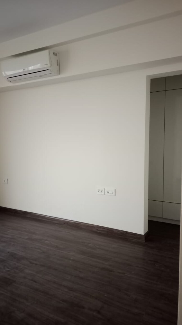 Room, emaar-palm-terraces-select 4 Bedroom 2410 Sq.Ft. Apartment In Sector 66 Gurgaon 9571650