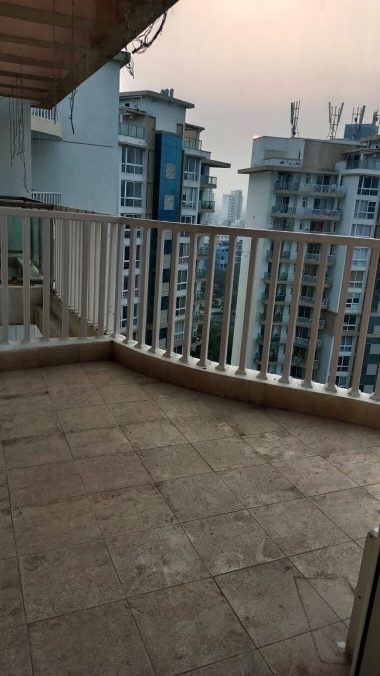 Balcony, emaar-palm-terraces-select 4 Bedroom 2410 Sq.Ft. Apartment In Sector 66 Gurgaon 9571650