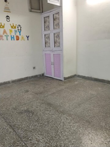 Room in 1 RK Builder Floor at Ashoka Enclave 3, Sector 35 – for Rent