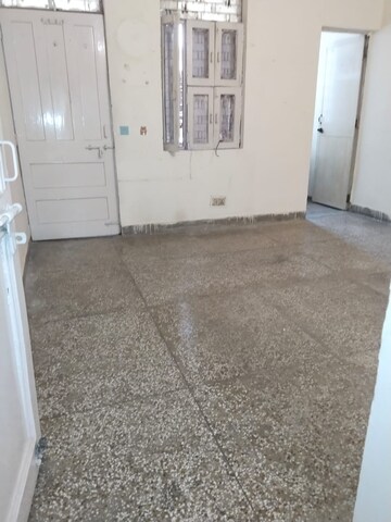 1 RK Builder Floor For Rent in Ashoka Enclave 3, Sector 35