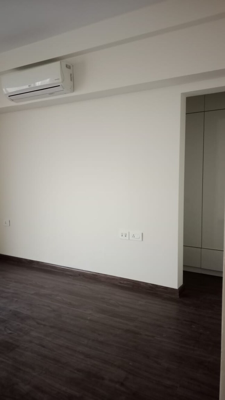 Room, emaar-palm-terraces-select 4 Bedroom 2410 Sq.Ft. Apartment In Sector 66 Gurgaon 9571677