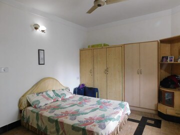 Bedroom in 6+ BHK Villa at Bannerghatta Road – for Sale