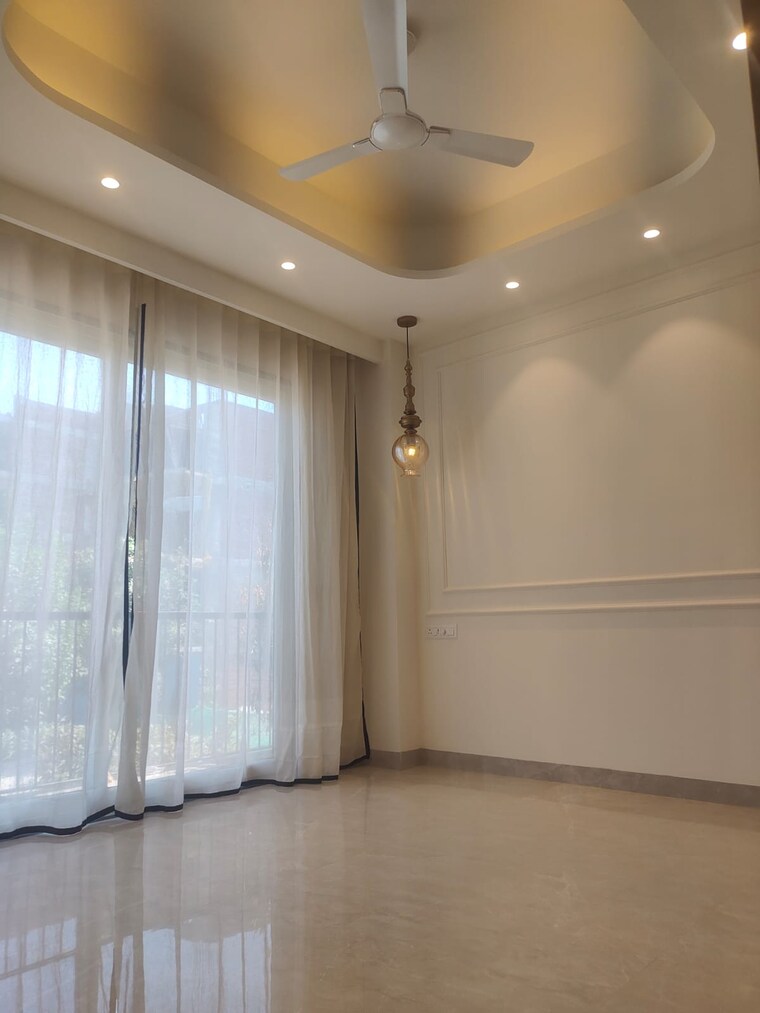 Room, bptp-green-oaks 4 Bedroom 270 Sq.Ft. Builder Floor In Sector 70a Gurgaon 9571710