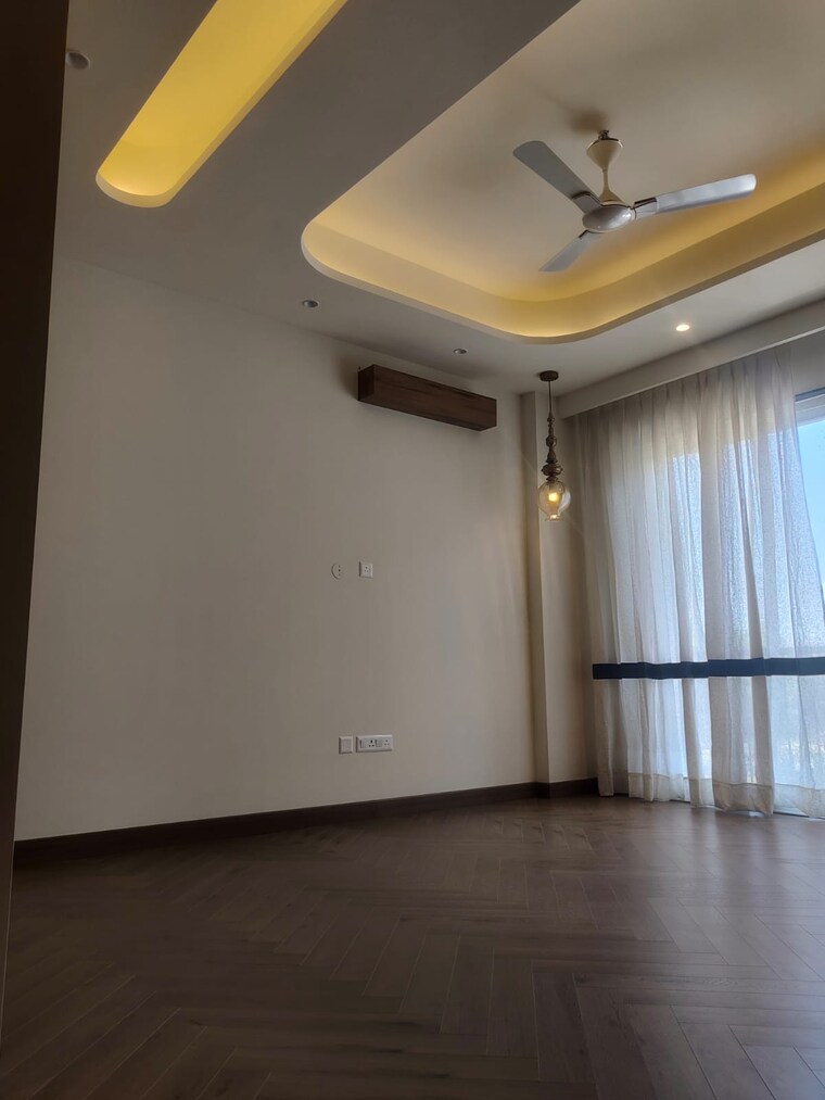 Room, bptp-green-oaks 4 Bedroom 270 Sq.Ft. Builder Floor In Sector 70a Gurgaon 9571710