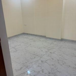 Room in 4 BHK Apartment at Vaishali Nagar – for Sale