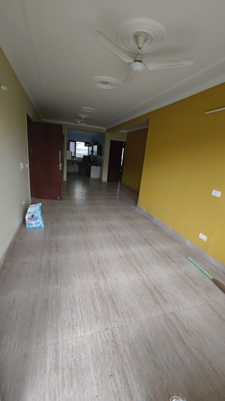 Room, vipul-world-floors 3 Bedroom 1800 Sq.Ft. Builder Floor In Sector 48 Gurgaon 9571740