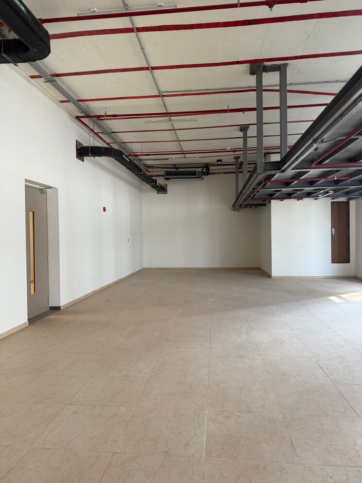 Room, mahalaxmi Commercial Office Space 1860 Sq.Ft. In Mahalaxmi Mumbai 9571716