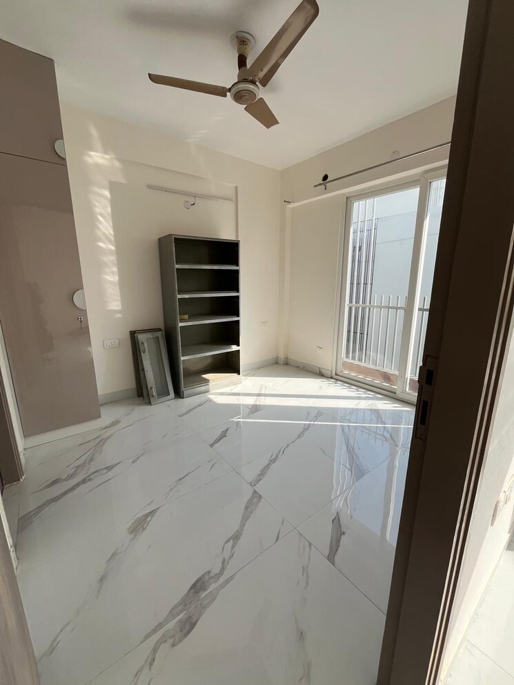 Kitchen, smart-world-gems 2 Bedroom 1105 Sq.Ft. Apartment In Sector 89 Gurgaon 9571748