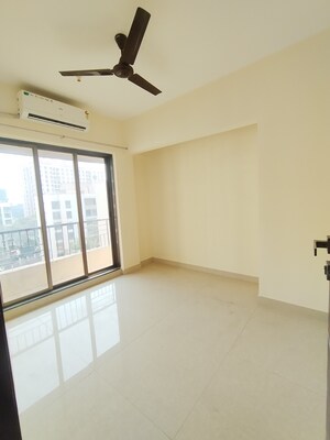 Room in 2 BHK Apartment at Aggarwal Sumeet Elegance, Manpada – for Rent
