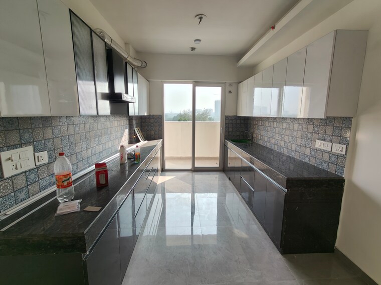Kitchen, tulip-yellow 3 Bedroom 1704 Sq.Ft. Apartment In Sector 69 Gurgaon 9571753