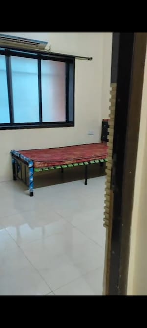 Bedroom in 2 BHK Apartment at Kurla East – for Rent