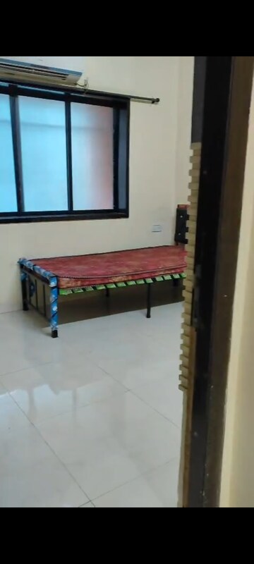 Bedroom in 2 BHK Apartment at Kurla East – for Rent