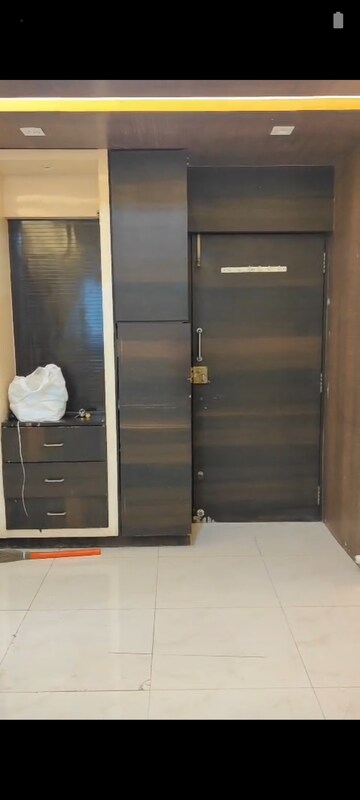 Furnished Amenities in 2 BHK Apartment at Kurla East – for Rent