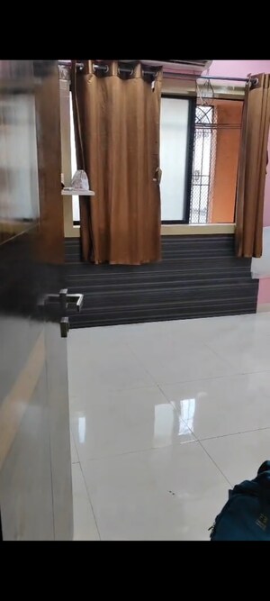 Room in 2 BHK Apartment at Kurla East – for Rent