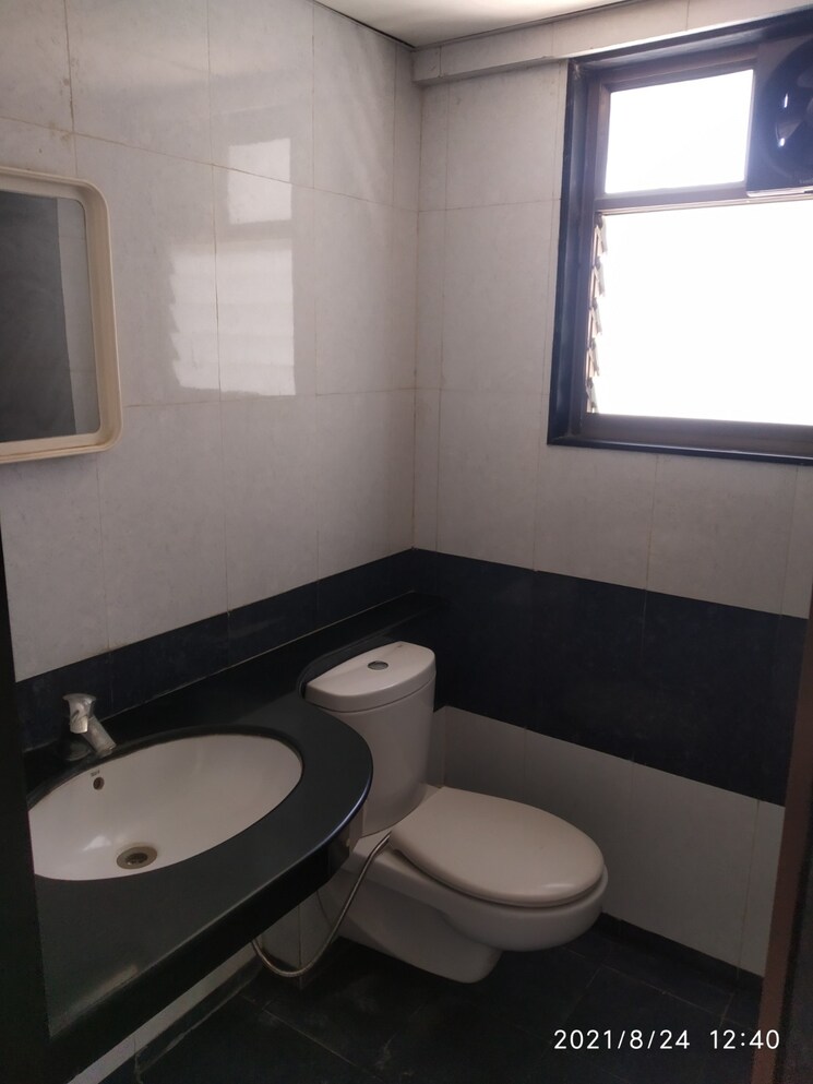 Bathroom, paranjape-blue-ridge 3 Bedroom 1430 Sq.Ft. Apartment In Hinjewadi Pune 9571770