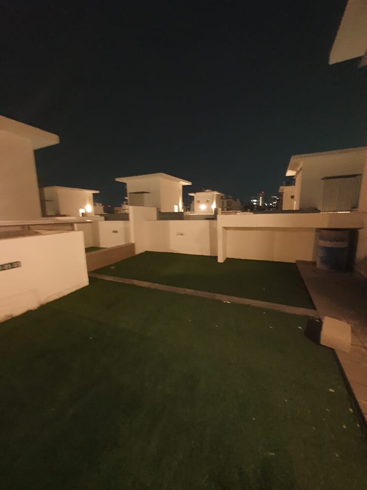 Kitchen, smart-world-gems 3 Bedroom 1423 Sq.Ft. Apartment In Sector 89 Gurgaon 9571784