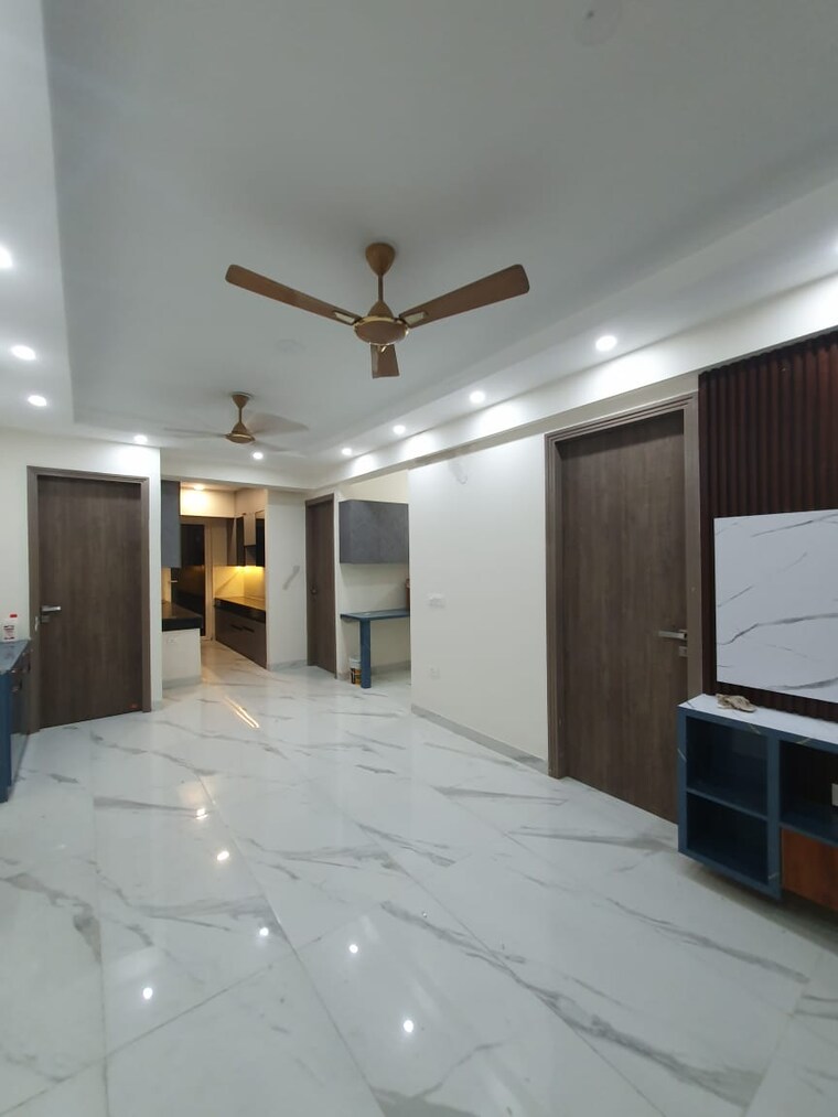 Kitchen, smart-world-gems 3 Bedroom 1423 Sq.Ft. Apartment In Sector 89 Gurgaon 9571784