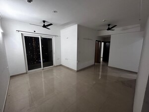 Room in 3 BHK Apartment at ATS Happy Trails, Sector 10 Greater Noida – for Rent