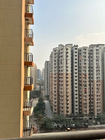 4 BHK Apartment – Exterior View View at Amrapali Centurian Park, Tech Zone 4 Greater Noida - for Rent
