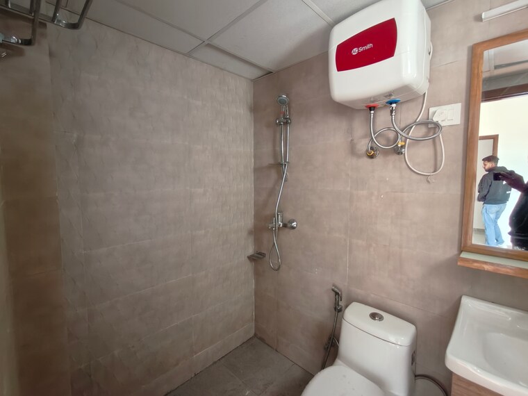 Bathroom, tulip-yellow 3 Bedroom 1704 Sq.Ft. Apartment In Sector 69 Gurgaon 9571811