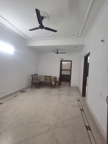 Building Lobby in 2 BHK Builder Floor at Dwarkadhis City, Sector 23 – for Rent