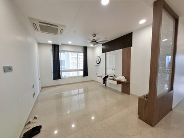 Room in 4 BHK Apartment at My Home Bhooja, Hi Tech City – for Rent