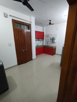 Room in 2 BHK Builder Floor at Balaji Apartments Palam Vihar, Palam Vihar Extension – for Rent