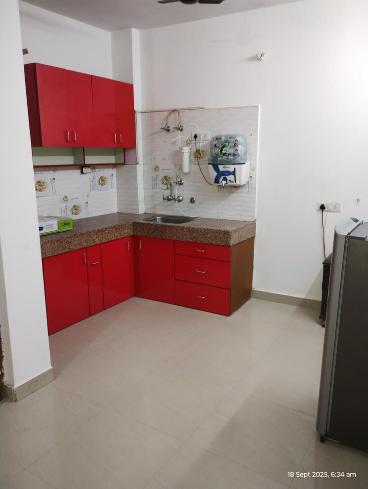 Kitchen, balaji-apartments-palam-vihar 2 Bedroom 950 Sq.Ft. Builder Floor In Palam Vihar Extension Gurgaon 9571888