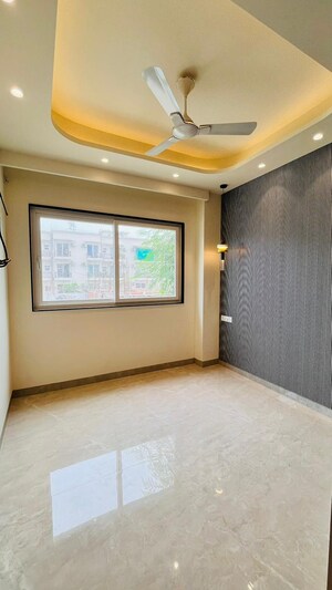 Room in 3 BHK Builder Floor at Anant Raj Ashok Estate, Sector 63a – for Sale